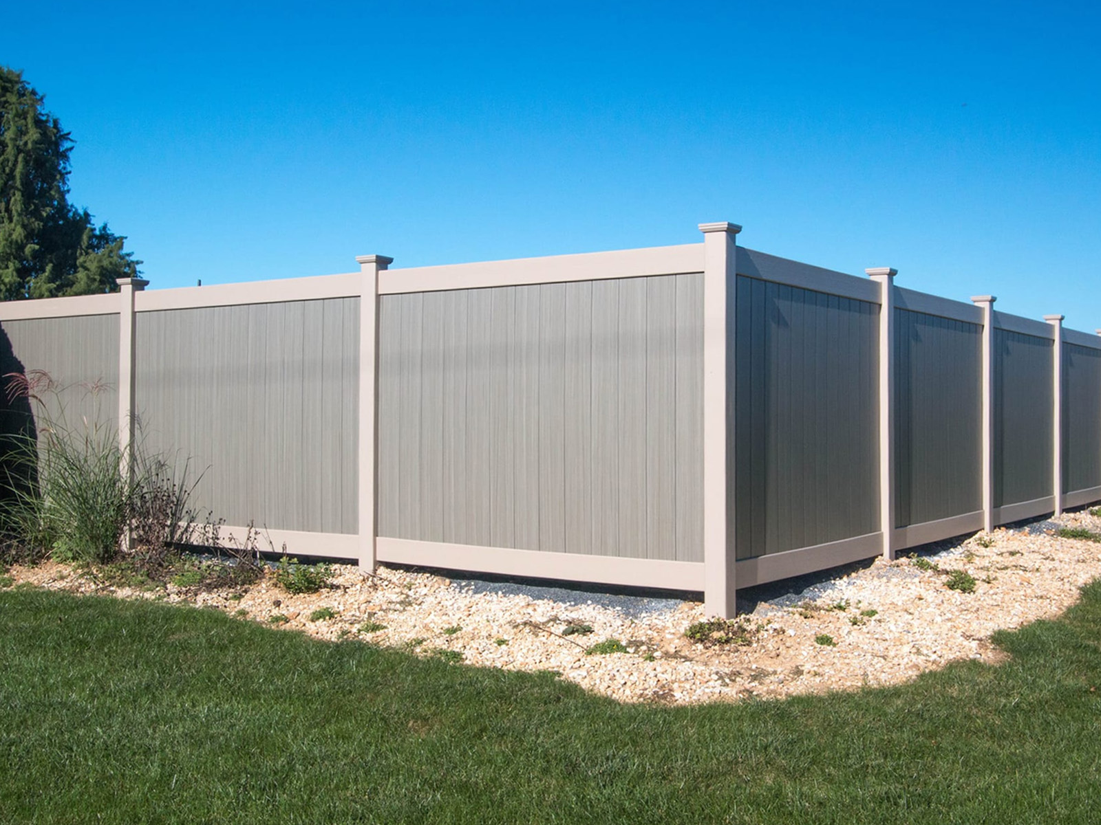 Residential wood fence company in Pittsburgh PA